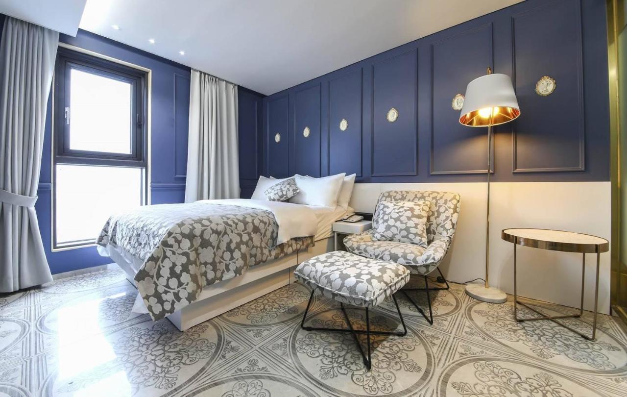 The Post Hotel Сеул Экстерьер фото